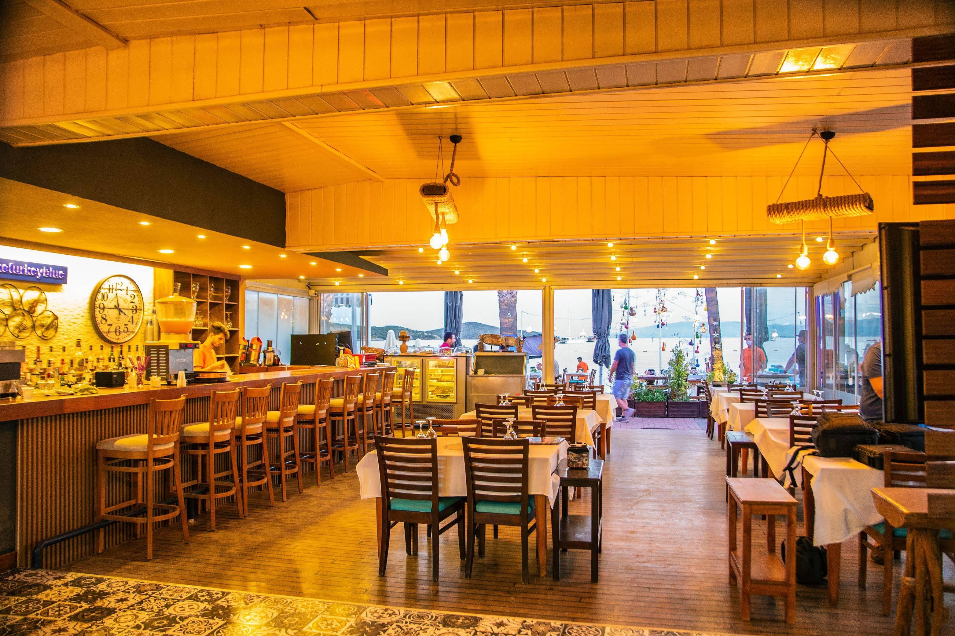 Blue Bay Beach Hotel (Adults Only) Bitez Bagian luar foto