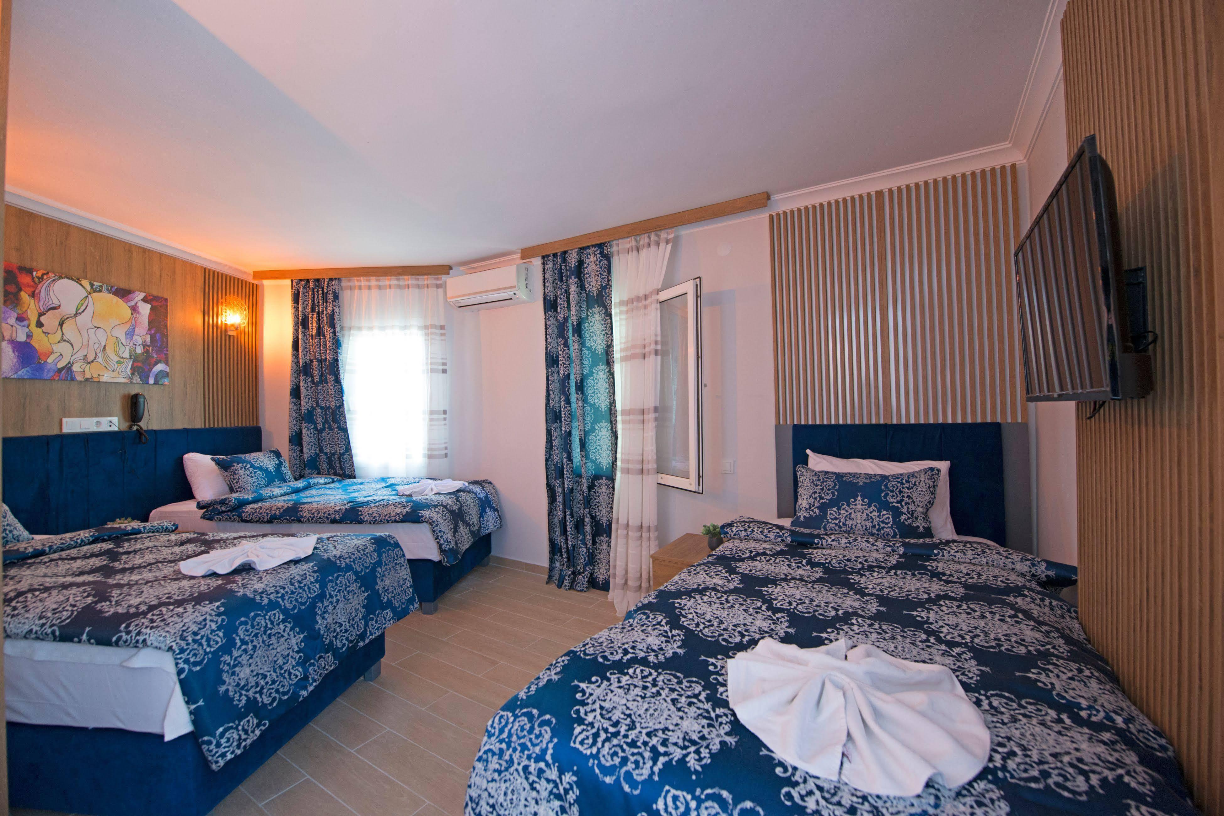 Blue Bay Beach Hotel (Adults Only) Bitez Bagian luar foto