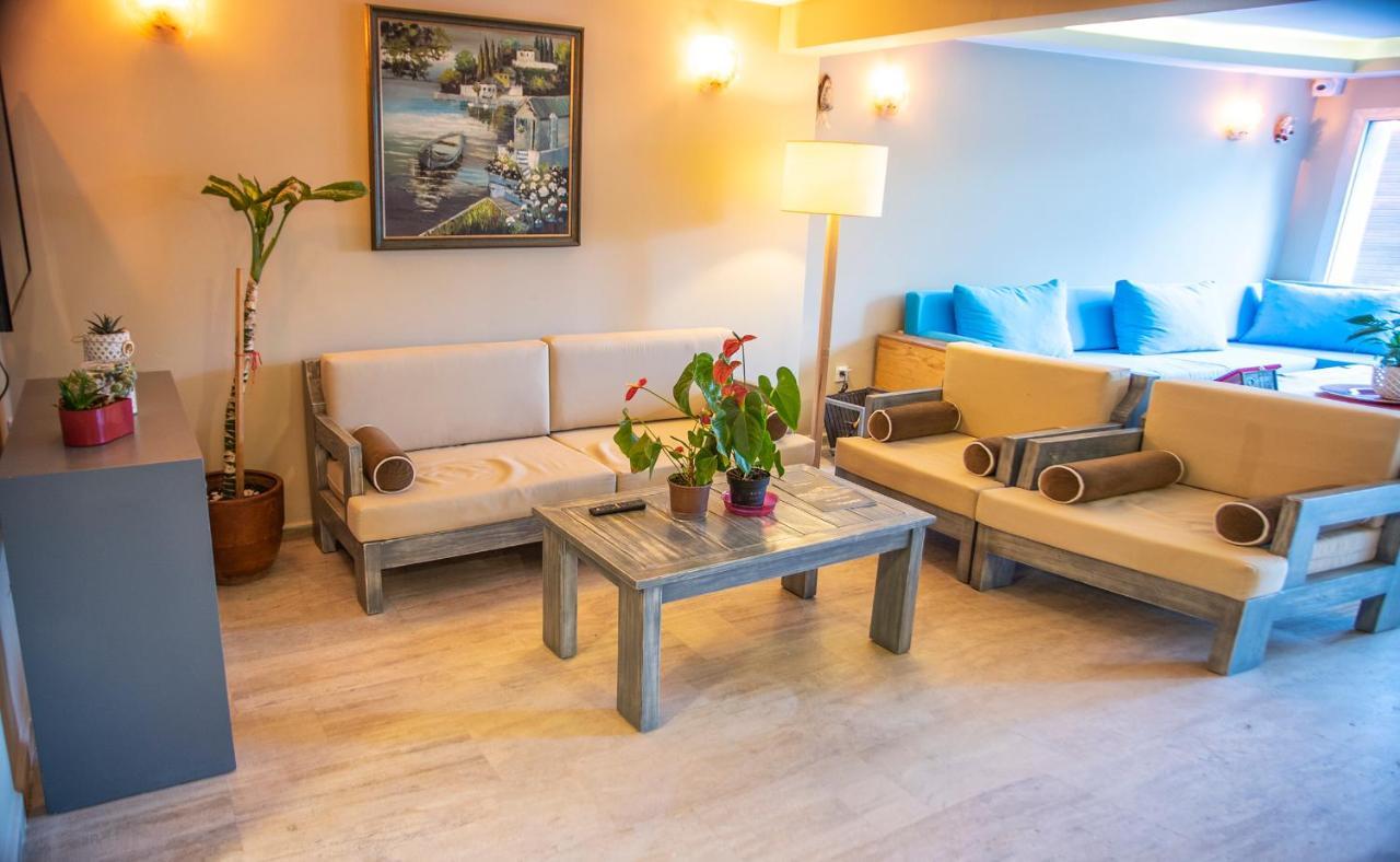 Blue Bay Beach Hotel (Adults Only) Bitez Bagian luar foto